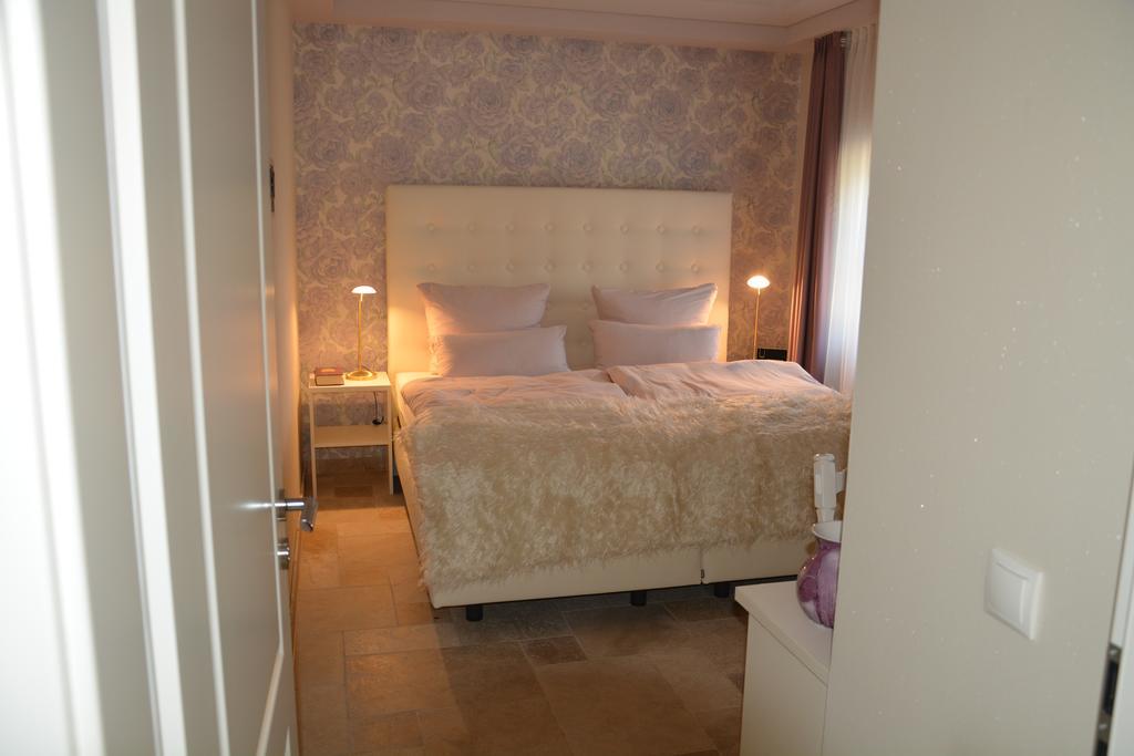 Wir Beide Apartment Elten Екстериор снимка